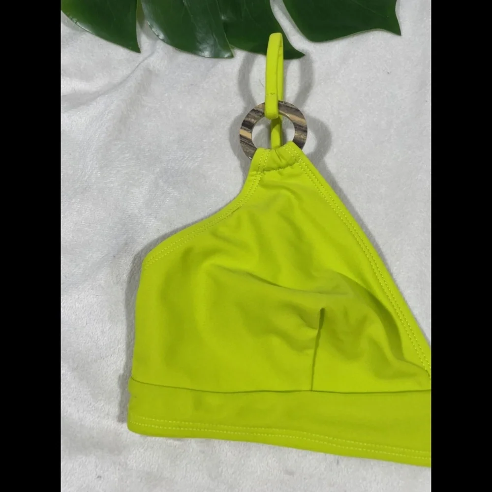 NWT $30 TOPSHOP‎ Ring Detail Triangle Bikini Top In Lime Green [SZ 6 US ]